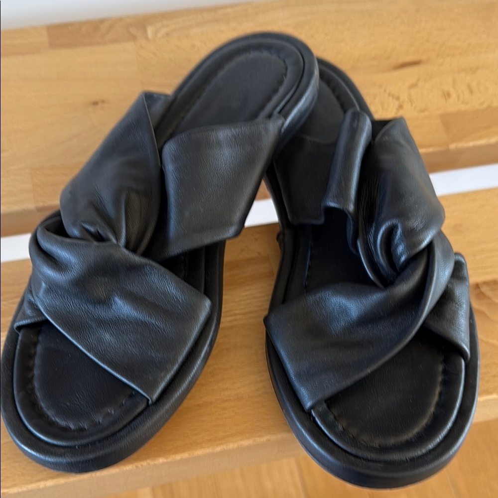 Black Women's Slide Sandals
